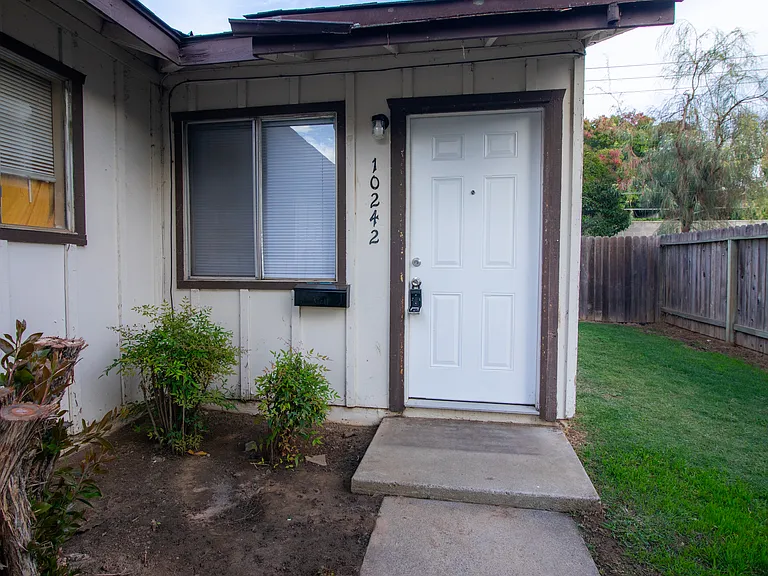 10242 S White Rock Rd-1_11132025