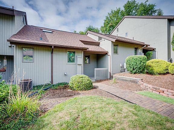 4th image of 139 Willowbrook Dr