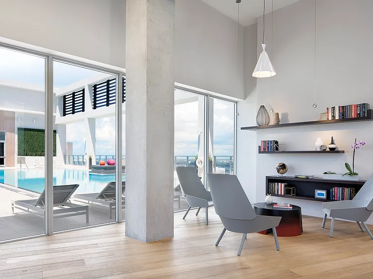 151 SE 1st St #Penthouse 02 — Photo 27