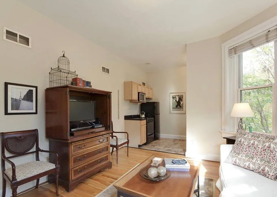 1800 19th St NW #7