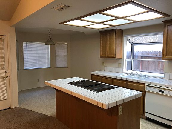 5th image of 6609 Raywood Ct