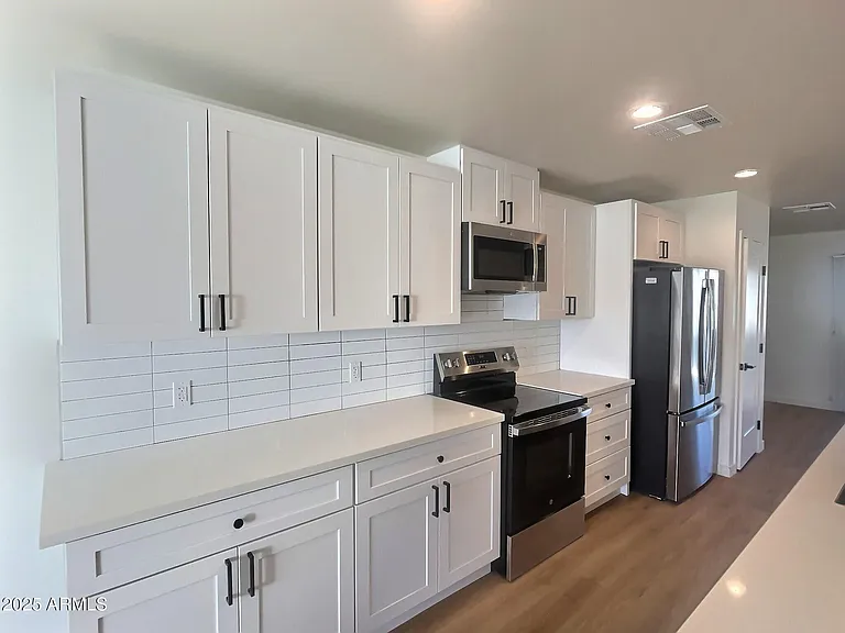 2502 E Paradise Ln #2 — Photo 14