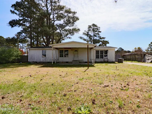 137 Crissy Wright Drive, Newport, NC 28570