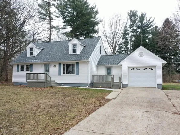 375 Bennett Dr, Galion, OH 44833