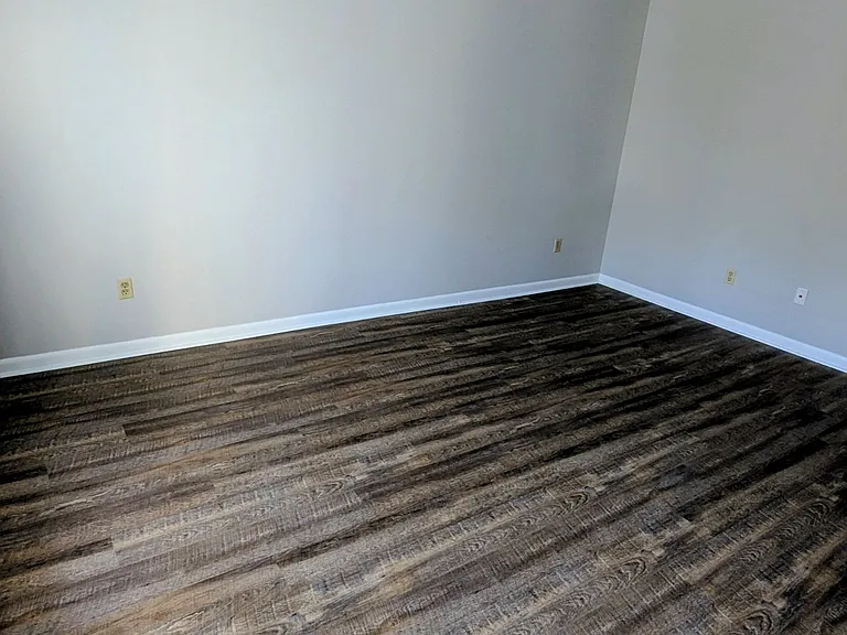 1034 Brookview Dr #C — Photo 3
