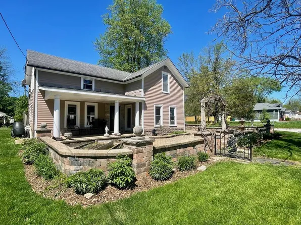 527 N Prairie St, Batavia, IL 60510