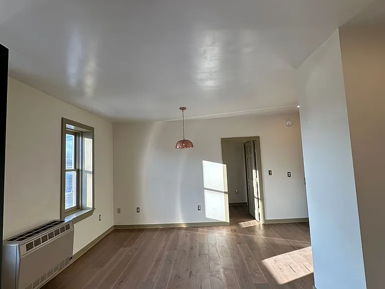 263 Main St — Photo 3
