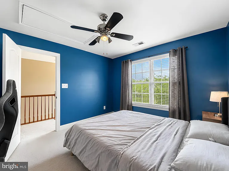 23017 Holloway Ct — Photo 49