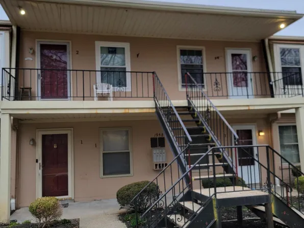 1958 Goldsmith Ln APT 4, Louisville, KY 40218