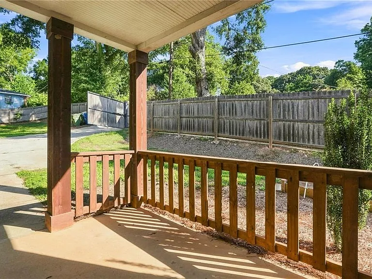 1375 Miller Reed Ave SE — Photo 20