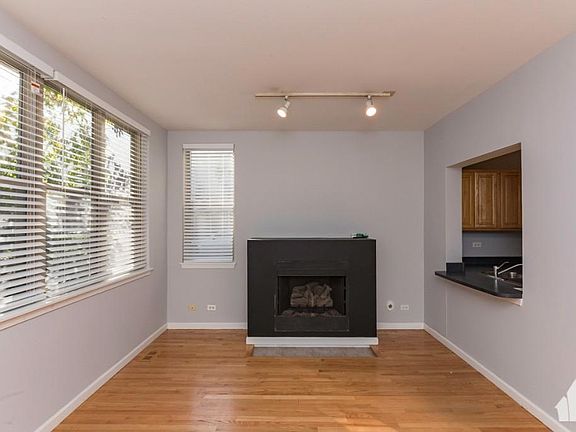 2nd image of 1329 N Burling St #A