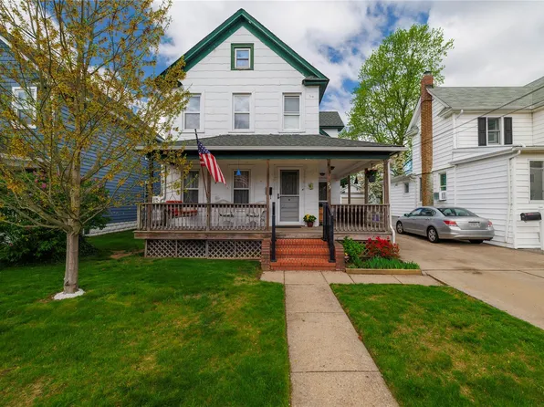 23 Plainfield Avenue, East Rockaway, NY 11518