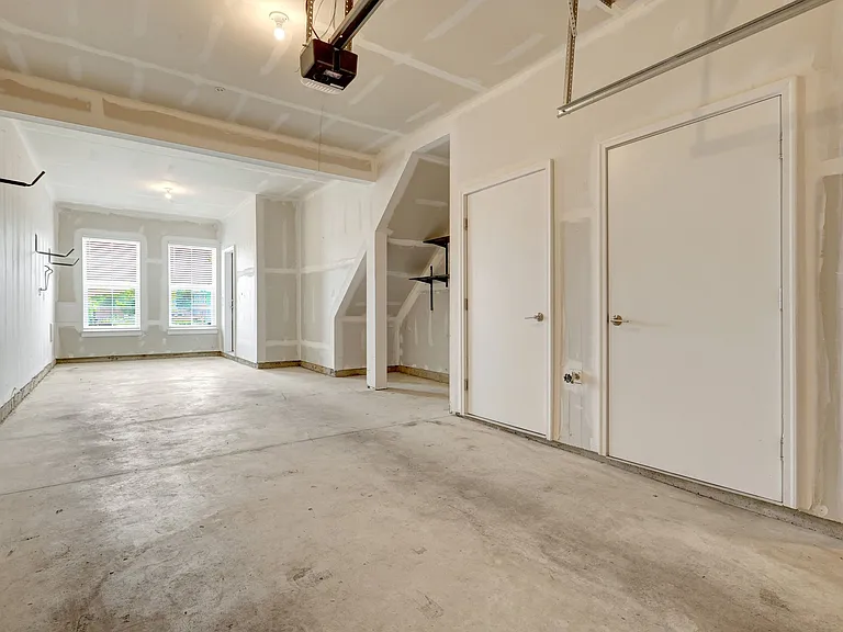 11247 Beaker St — Photo 38