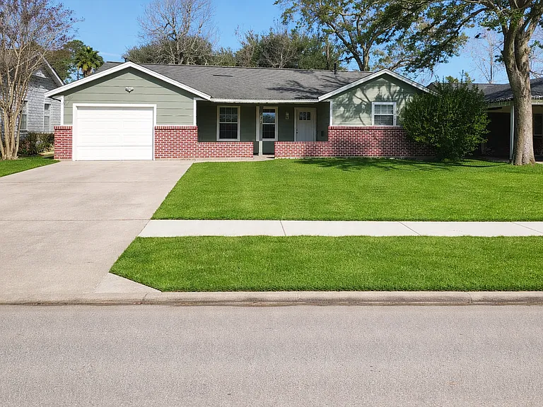531 Roper St — Photo 1