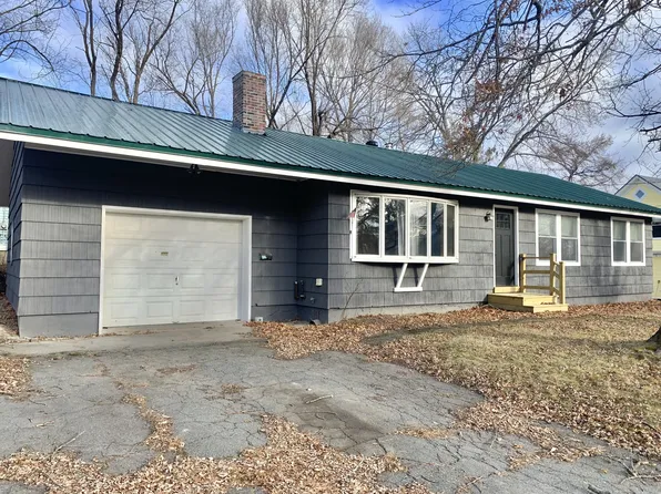 13 Eaton St, Old Town, ME 04468