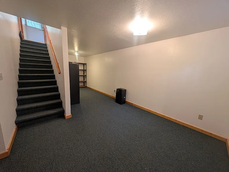 31 Elmes Dr — Photo 19
