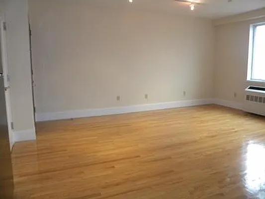 Rented by Town Residential | media 15