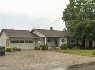 2167 E Montgomery Rd, Hillsdale, MI 49242