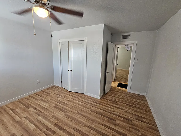241 Estancia Dr NW #B — Photo 7