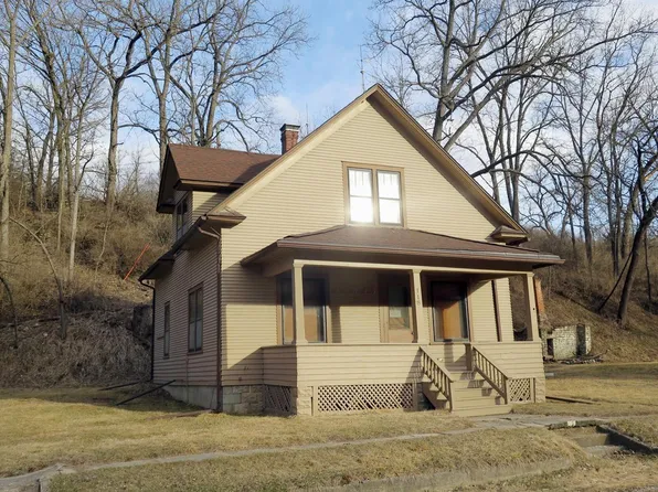 118 Quandahl Dr, Waukon, IA 52172