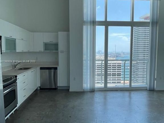 4th image of 133 NE 2nd Ave #3610