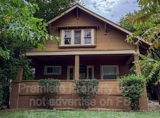 573 S Crescent Ave, Independence, MO 64053