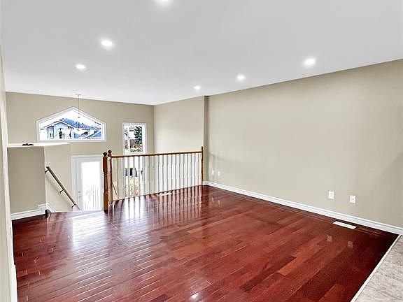 5th image of 1038 King Louis St