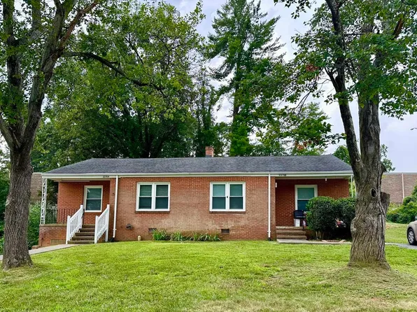 2218 Wayne Ave #A, Charlottesville, VA 22901