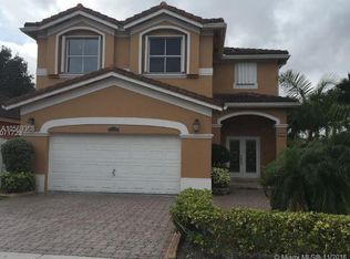 15494 SW 41st Ter, Miami, FL 33185