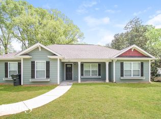 1805 Seayes Rd, Austell, GA 30106