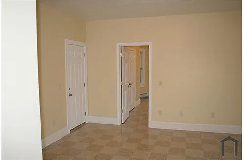 30 Holmes St #2 Photo 1