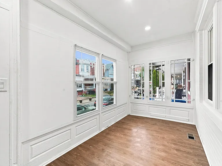 269 S Hirst St — Photo 5