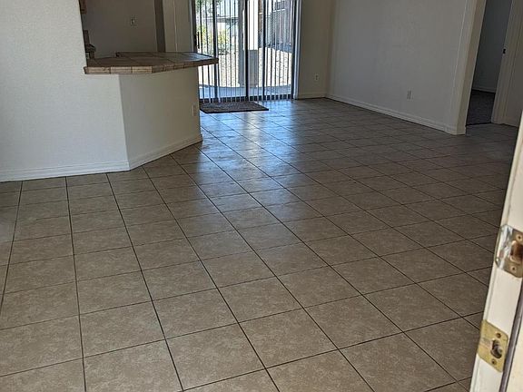 4th image of 2565 Havasupai Blvd