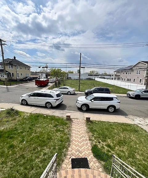 94 Roger Ave — Photo 5