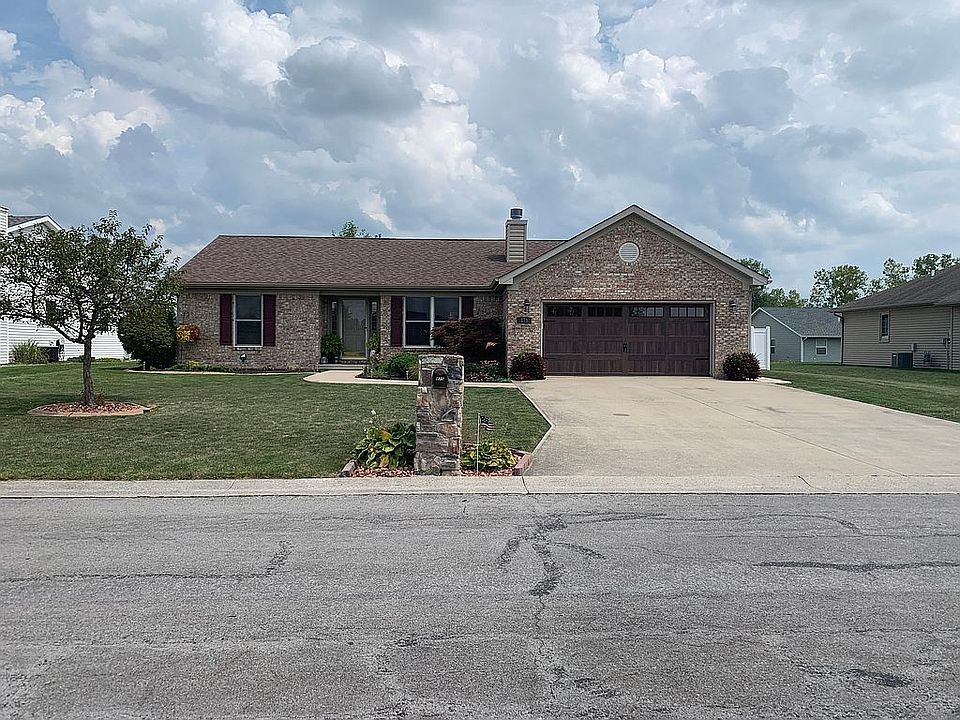 1st image of 875 Deerwood Dr