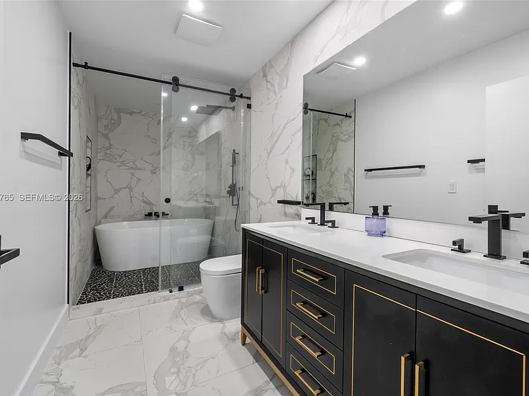 8535 SW 100th Ave — Photo 20