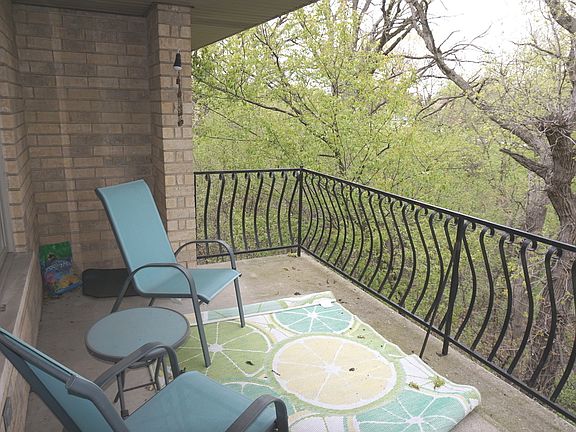2nd image of 5110 Shadow Creek Dr Unit 6
