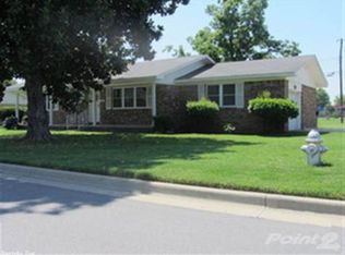 1 Plantation Dr, Little Rock, AR 72206