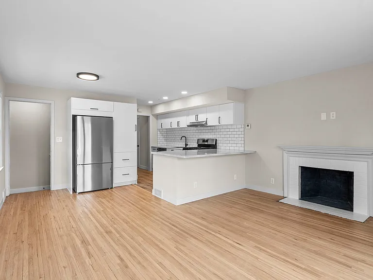 4705 France Ave S — Photo 4