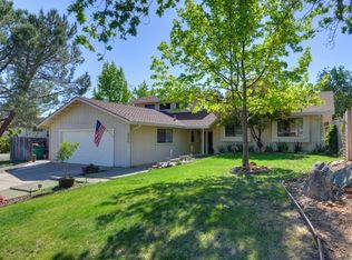 934 Yosemite Ln, El Dorado Hills, CA 95762