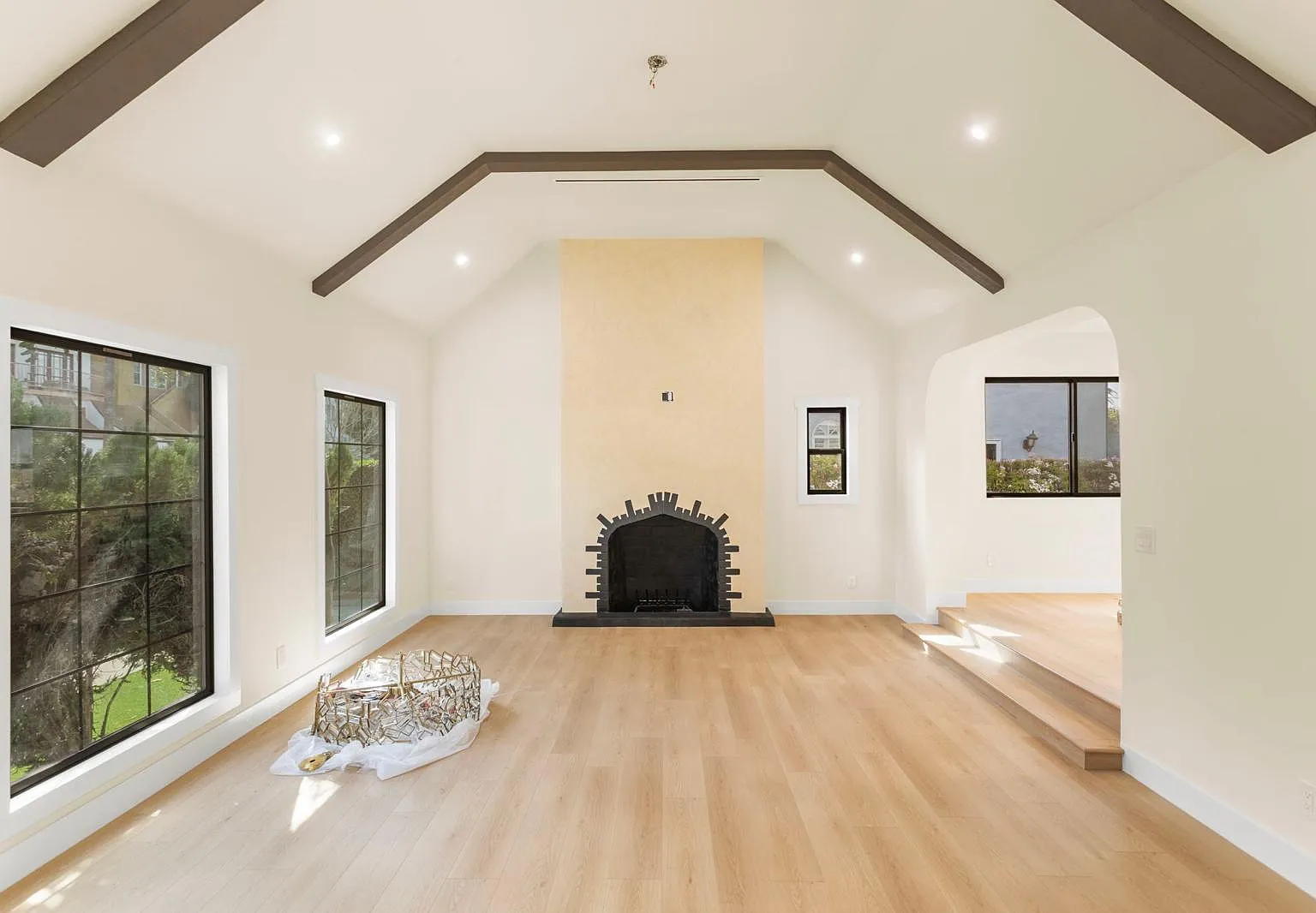 2 bed, 1290 sqft, $4,990 — Photo 3