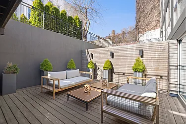 305 Cooper Street
