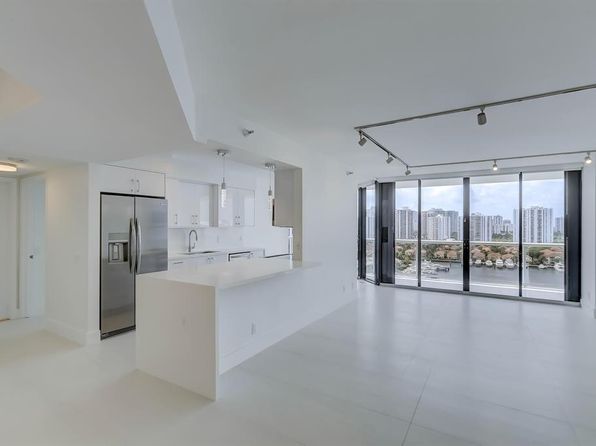 3640 Yacht Club Dr APT 1507