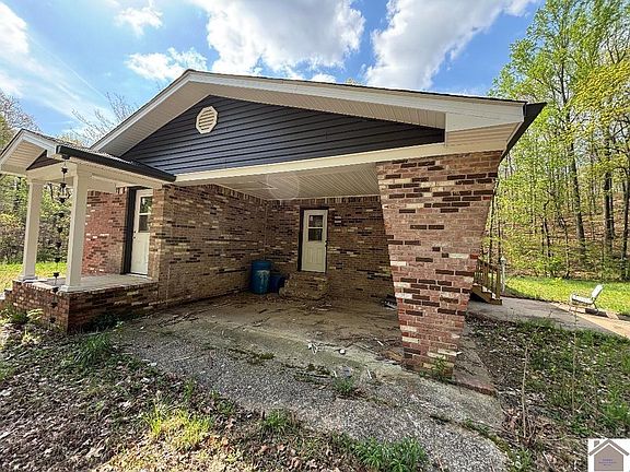 3rd image of 334 Happy Hollow Rd