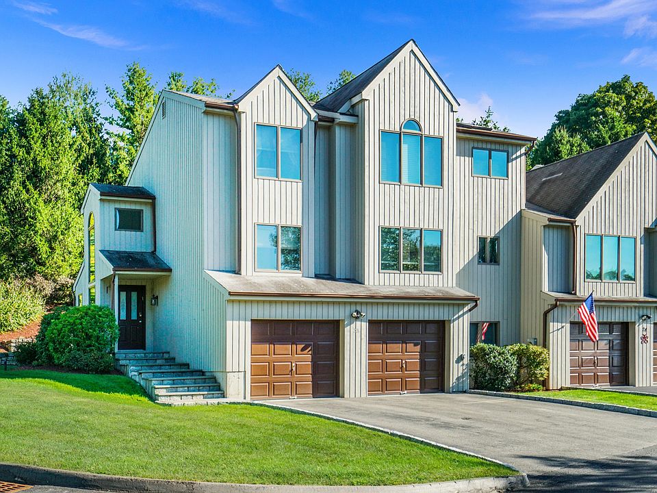 1st image of 23 Fawn Ln