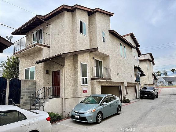 3rd image of 11216 Lower Azusa Rd APT C