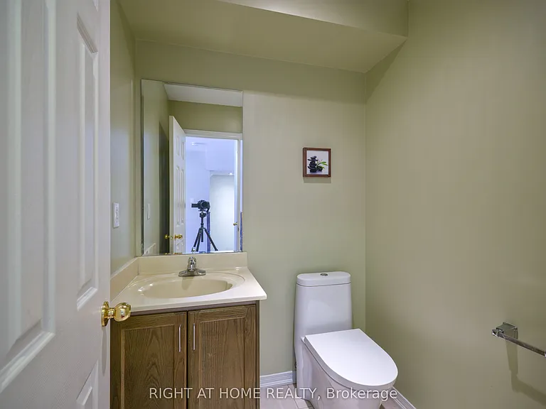38 Warrington Way — Photo 12