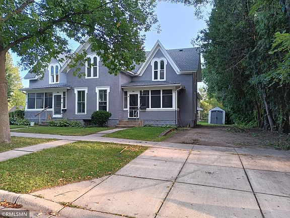 2nd image of 318 6th St E