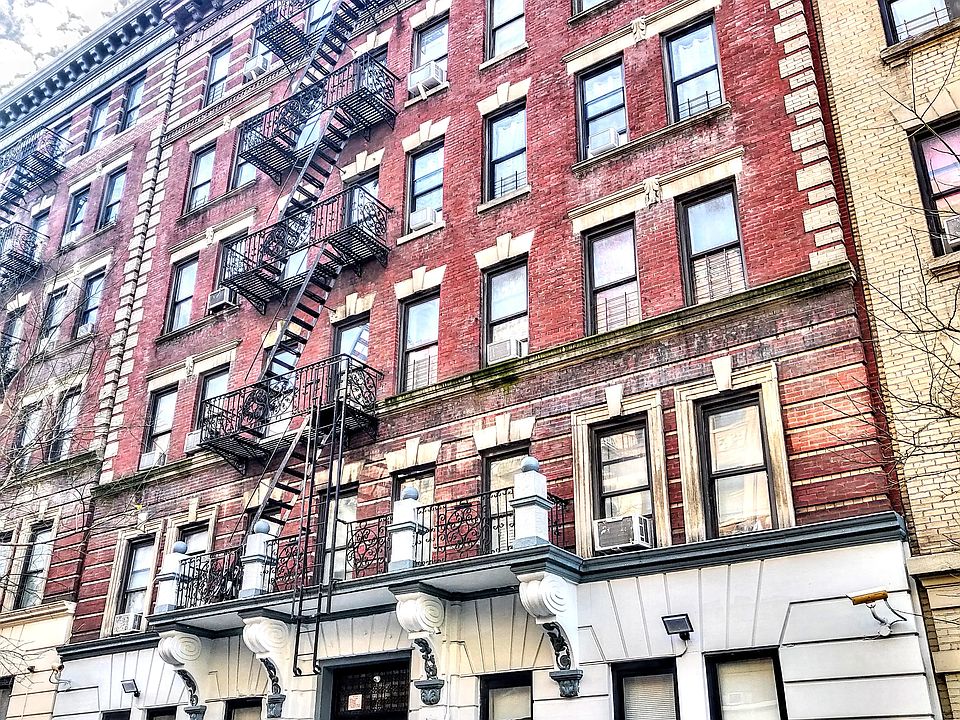 1st image of 526 W 158th St #3C