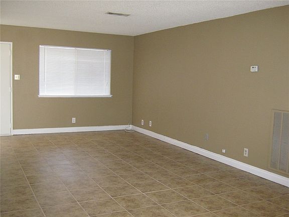 4th image of 5133 Woodruff Pl #0